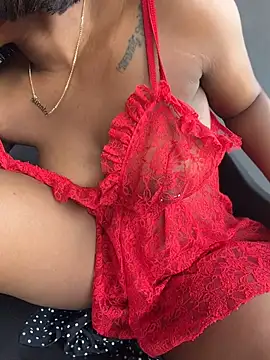 __tash - Pussy wind open& fingering in balcony😈