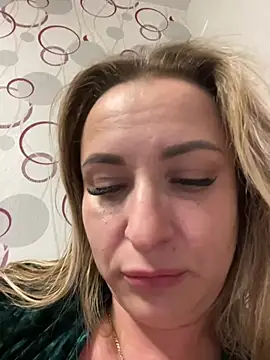SweetOlga - Tits out