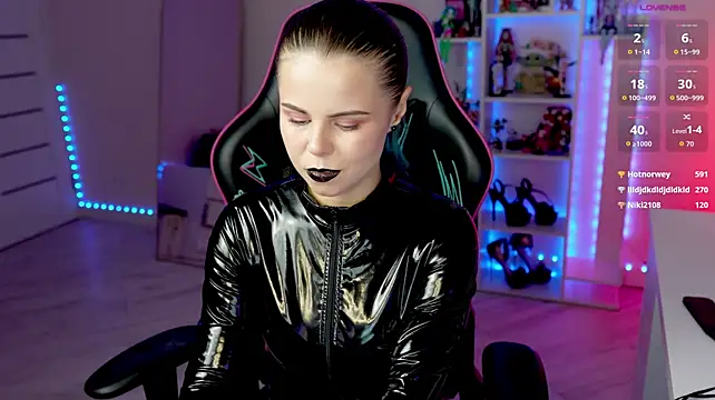 QueenAliceX - Give me pleasure