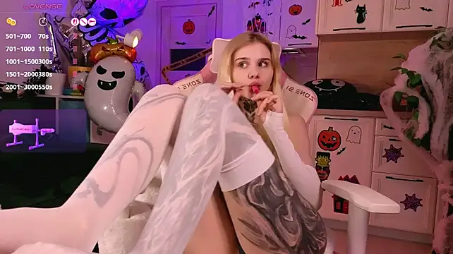 Britney_Lynch - doggy without panties