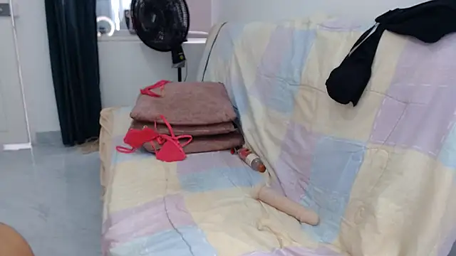 Suyayk - dancing naked, masturbation, and getting