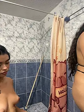 Emmy_And_Luna