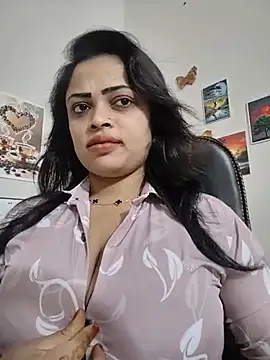 Pinky-2 - Oiling My Sexy Pussy Hole