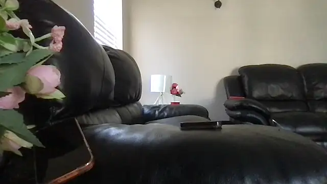 Velli357 - let him fuck this chunky pussy 🤤