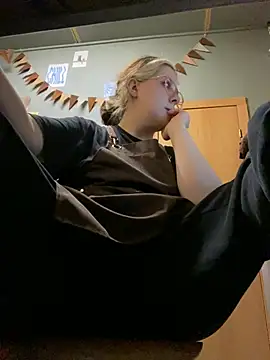 Cinnabon_ - MAKE MY PUSSY WET AT MY WORK