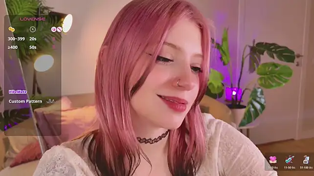 Arielabradberry - Eye contact+Tongue tease