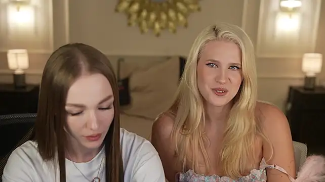 Ella_054 - doggy+slap ass 2 girls