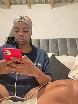 LuciousLips96 - Last tipper request anything