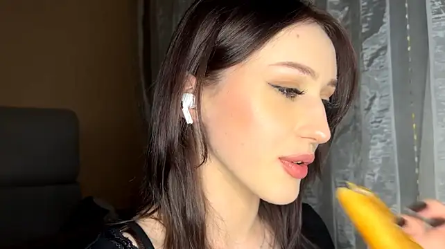 ShannanWohlers - Teasing You with my skirt <3