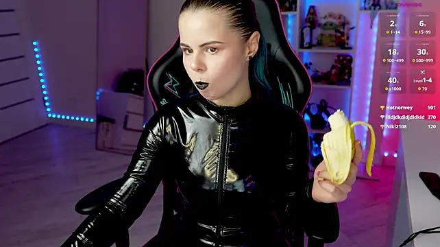 QueenAliceX - Give me pleasure