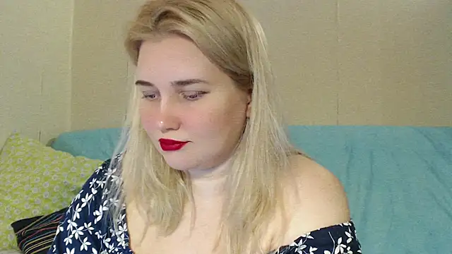 MmmPinUpGirl - DILDO IN PUSSY