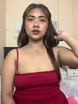 YaraSmith - fuck my dildo until I cum😜💦