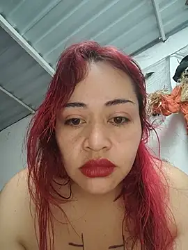 Amaranta-Luque - Oil show on tits