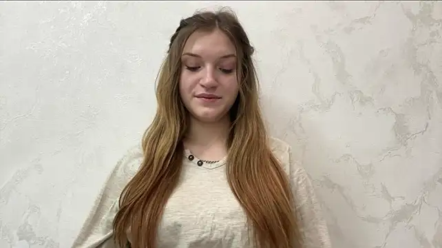 LinaMeall - I’ll show you my beautiful shoulder))