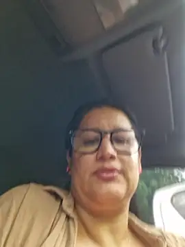 Keilymadam - A client rates my tits