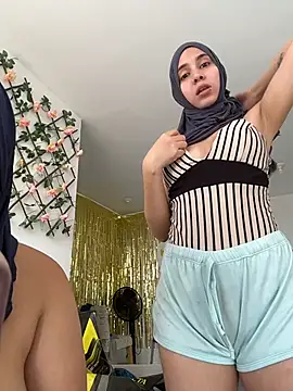 Sweetmuslim01 - video of Sofia licking Lucy's pussy 🥵🥛