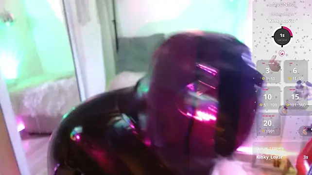 LatexDevil_Blondie - tax rubber