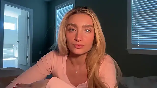 Meggsworld - LT gets snap ;)