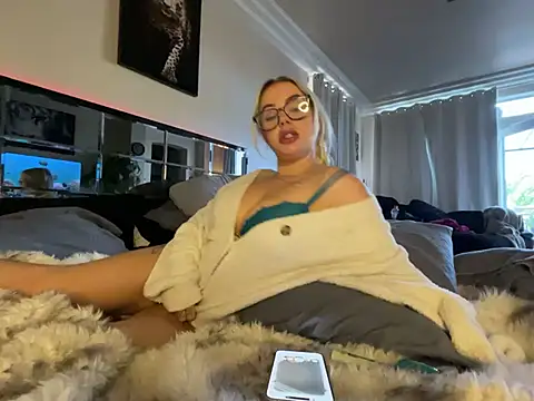 Whitechocolate100M - Naked👀