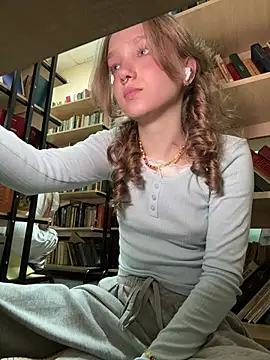 Bambi_lu - show my secret guest's PANTIES! spy dem