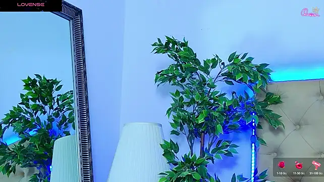 Daliya_ - 🍑 Booty Tease — Low-Angle View 🍑