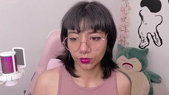 Nami_usagi - fuckmachine in pussy