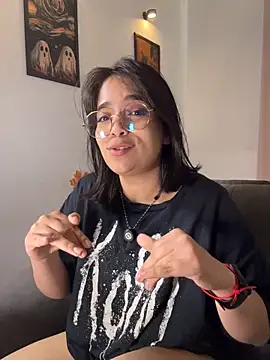 Tati_reyess - can we see yor tits again?