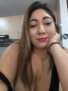 Kendra_fire - Suck boobs