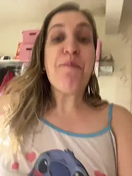 Bia_sexynovaes - Bia senta no pau de 4