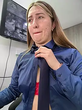 Suzy-111 - show ASSHOLE in DOGGY🍑