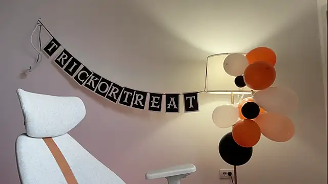 Stacyluxxe - Doggy Ass Tease (No Panties)! (‿|‿)