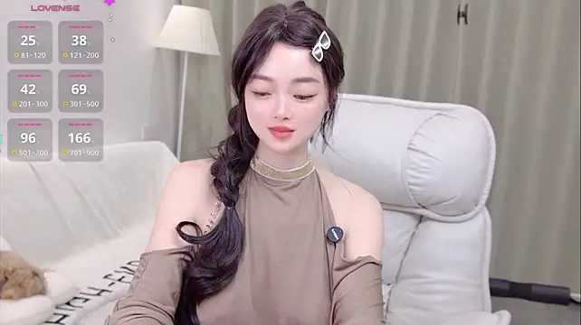 Uikyy1 - 要站在光里 不要光站在那里