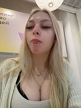 AngelinaTous - I'll show you my boobs on the street🌸