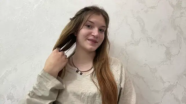 LinaMeall - I’ll show you my beautiful shoulder))