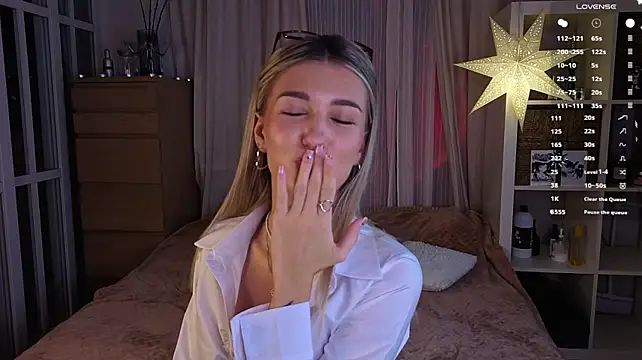 AdelaNovela - Sexy suck sloberry finger