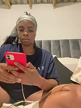 LuciousLips96 - Last tipper request anything