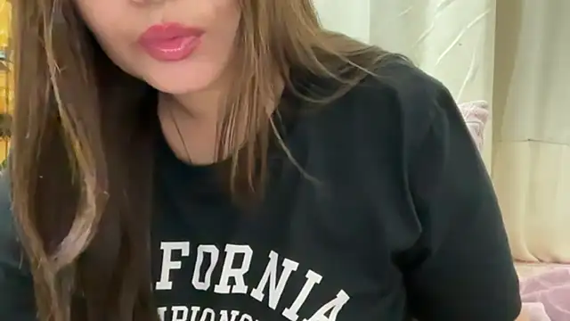 Dikshaindin - show boobs