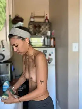 KammyX - Play with dildo in shower