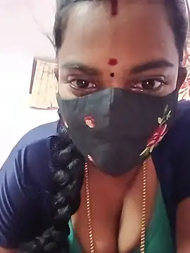 Tamilratchasii - Open boobs