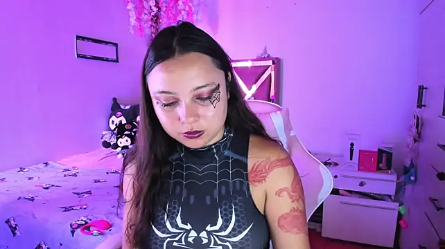 Little_emma0 - Show Oil and naked