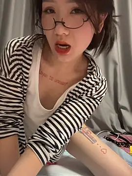 Xinxinxinyy1 - 每天开心
