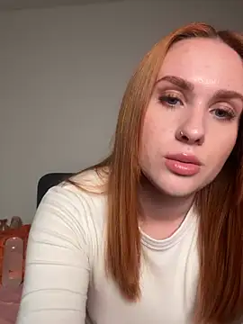 ChiaraVelvet - Show my butt and 5 smacks 🍑