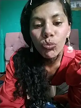 Majo_Ferrer - Playing in the shower