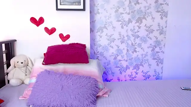 Vanessacuter - give me a good orgasm