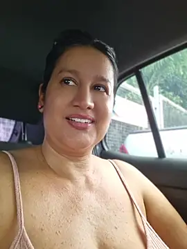 Keilymadam - A client rates my tits