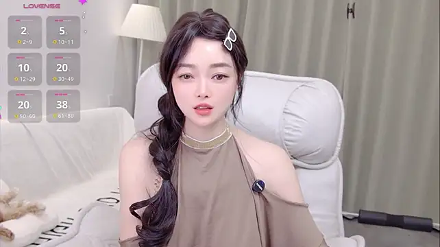 Uikyy1 - 要站在光里 不要光站在那里