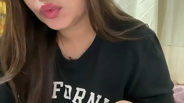 Dikshaindin - show boobs