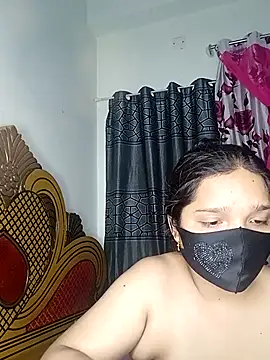 Queen--Baby - Full nude in public/পুরা ল্যাংটা হও