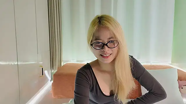 Bonbonnn64 - Make me be your whore 👅