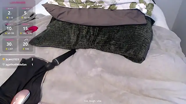 Agatha6969x - 💚JIGGLE TITS!💐